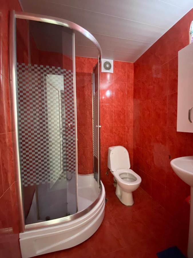 Apartment On Luka Asatiani 2 バトゥーミ エクステリア 写真