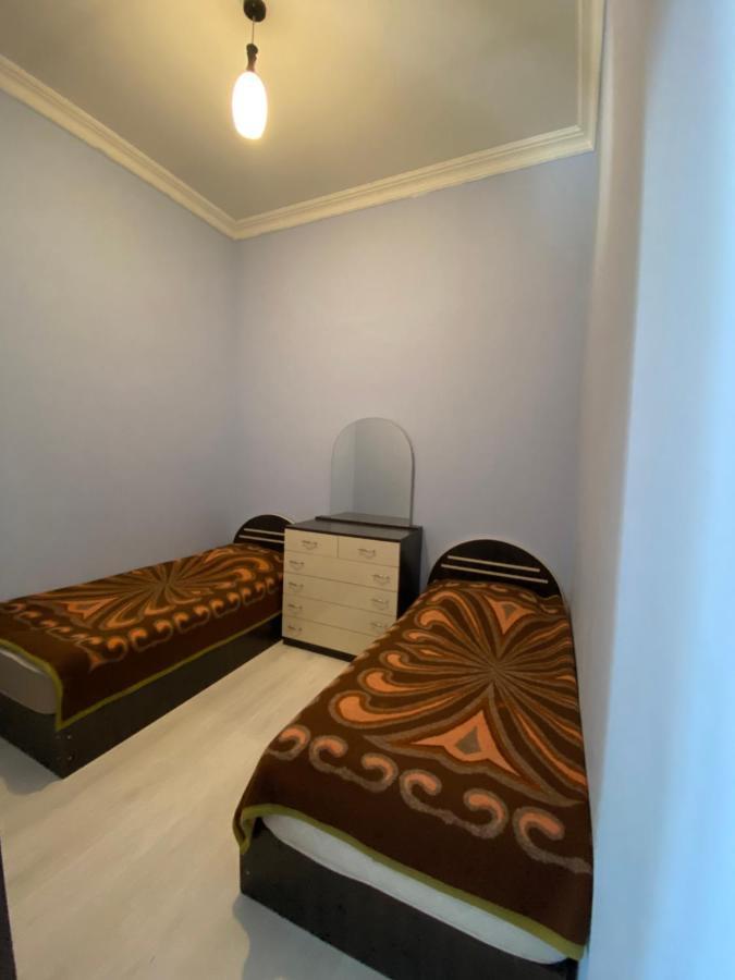 Apartment On Luka Asatiani 2 バトゥーミ エクステリア 写真